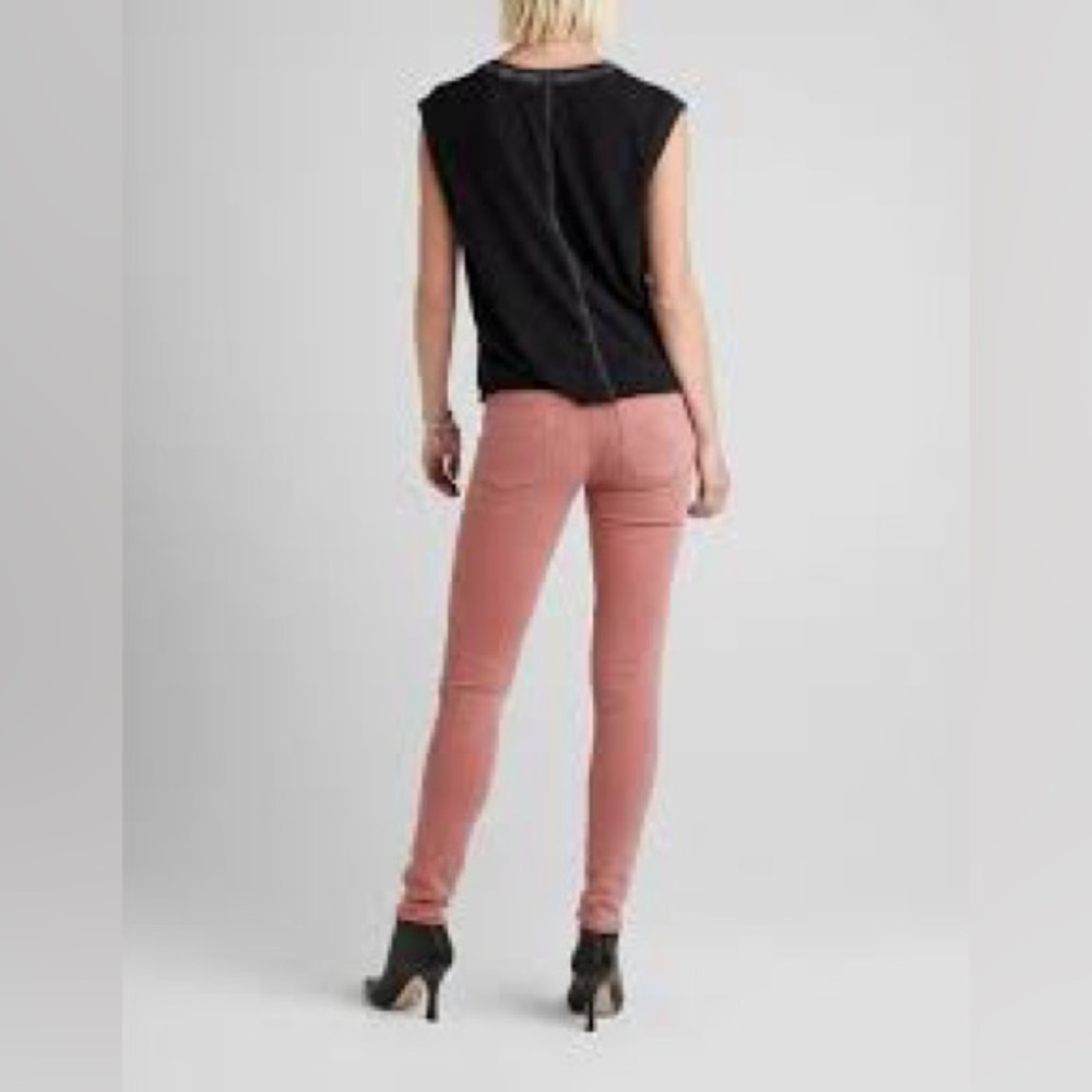 Hudson jeans midrise NICO raw hem- like new size 28